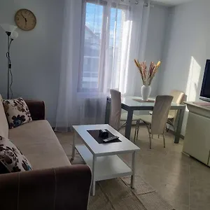  Appartement Jolie F2-5mn De L'aeroport D'orly Parking Prive Gratuit